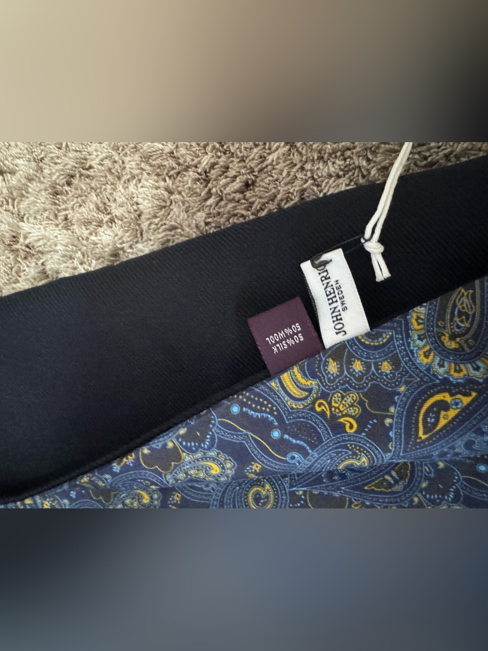 John Henric Blue Scarf
Wool Silk - Picture 4 of 5